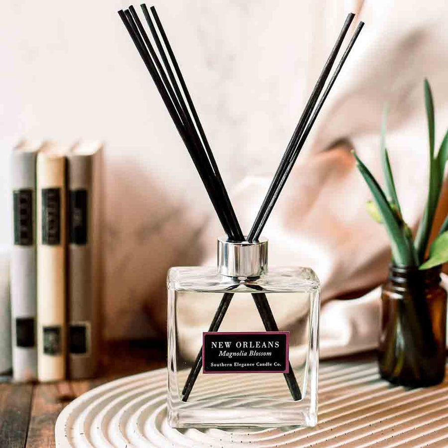 Pottery Barn Signature Home Scent Flameless Diffuser Candle